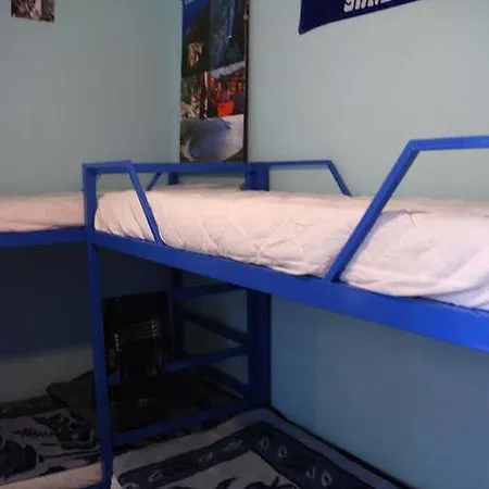 Pagration Youth Hostel *